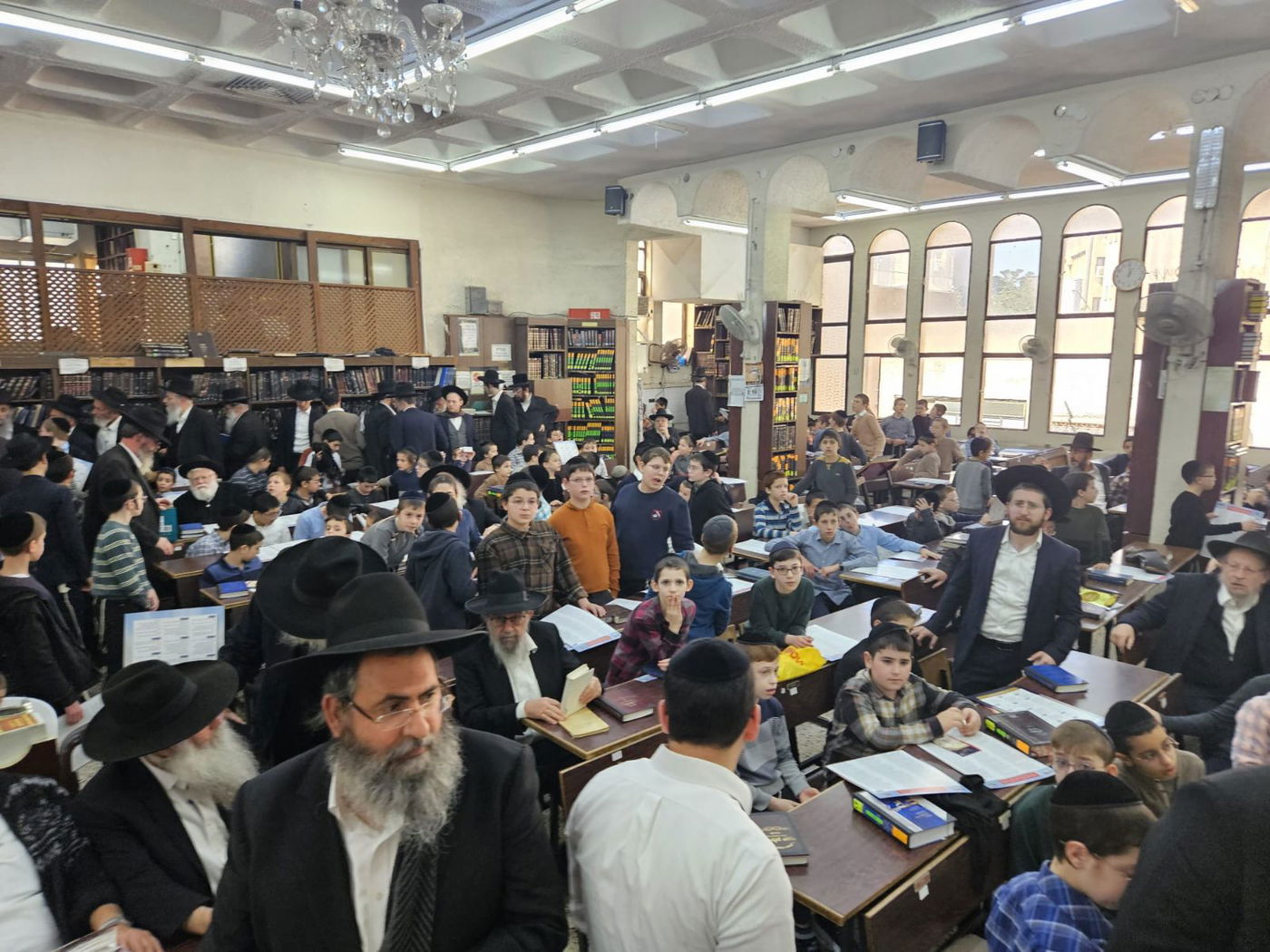 תענית אסתר אצל הגר"י זילברשטיין