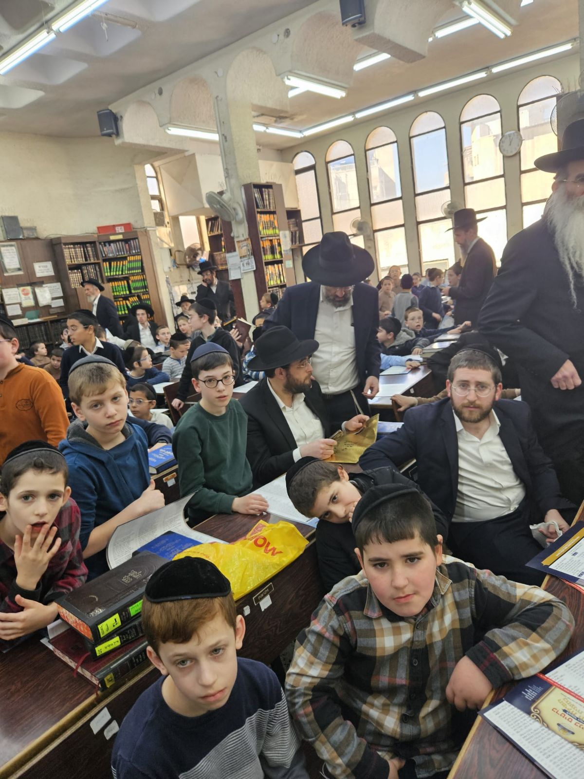 תענית אסתר אצל הגר"י זילברשטיין