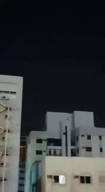 שאהד-136 איראני תוקף בניין בעיר דובאי, שם מתגוררים, על פי הדיווחים, אנשי צוות אמריקאים