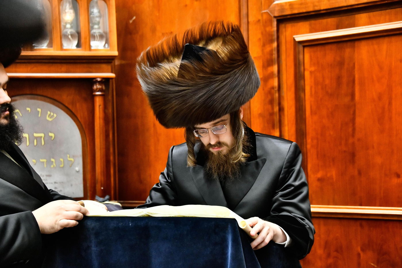 קריאת המגילה בחצה"ק סאדיגורה