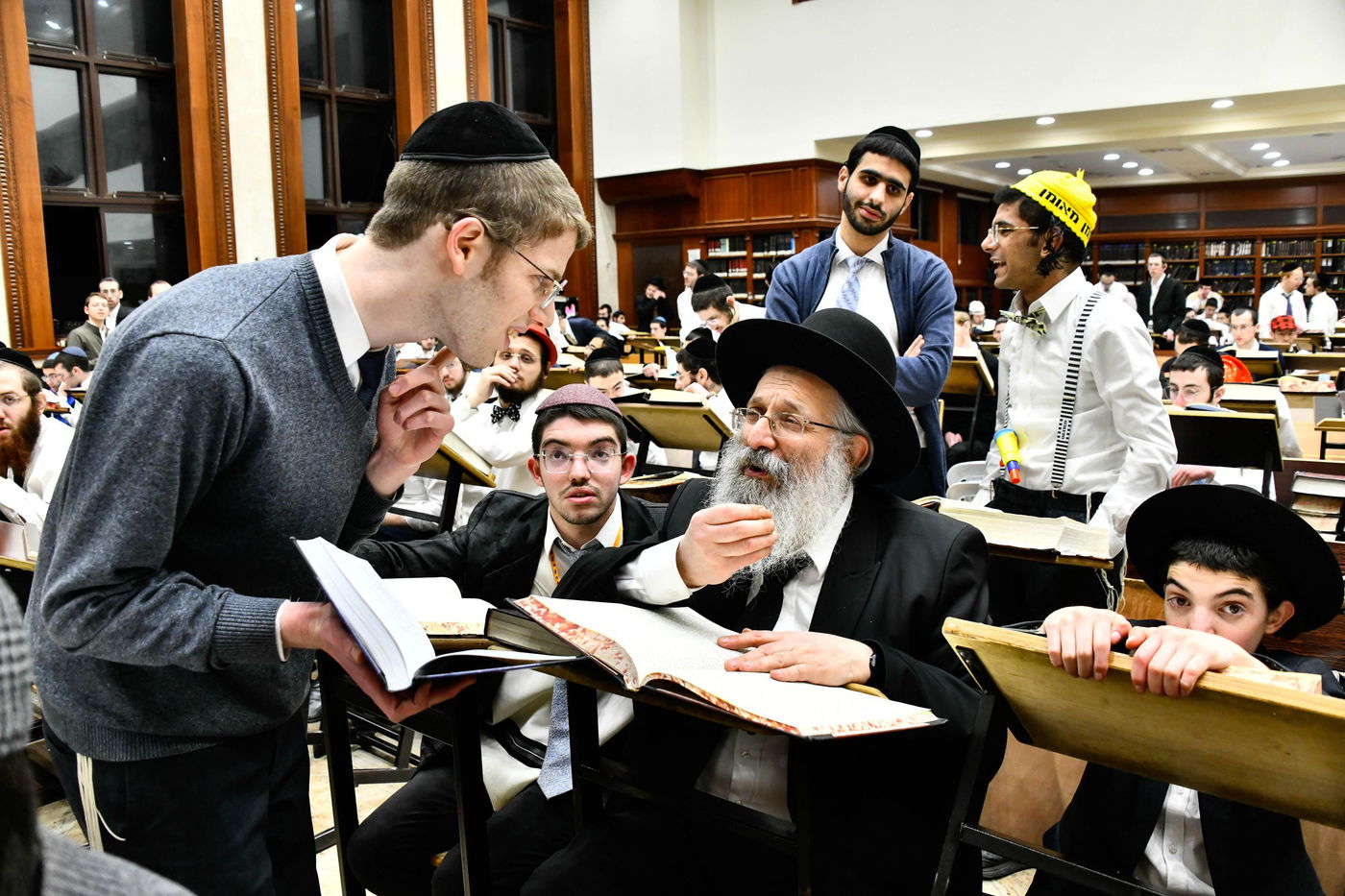 ליל פורים בישיבת בית מדרש עליון