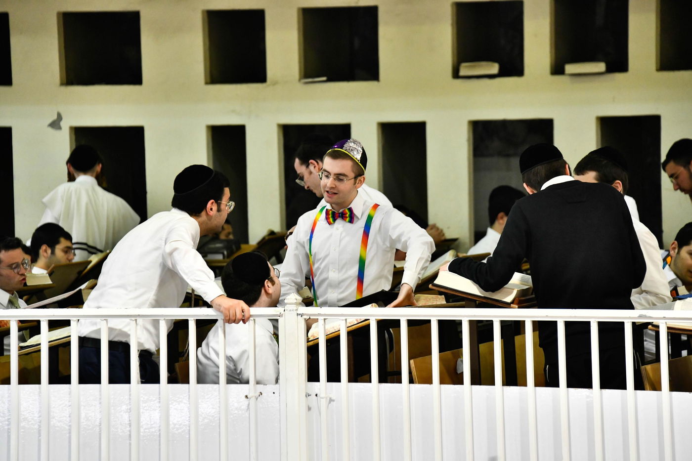 ליל פורים בישיבת פוניבז'