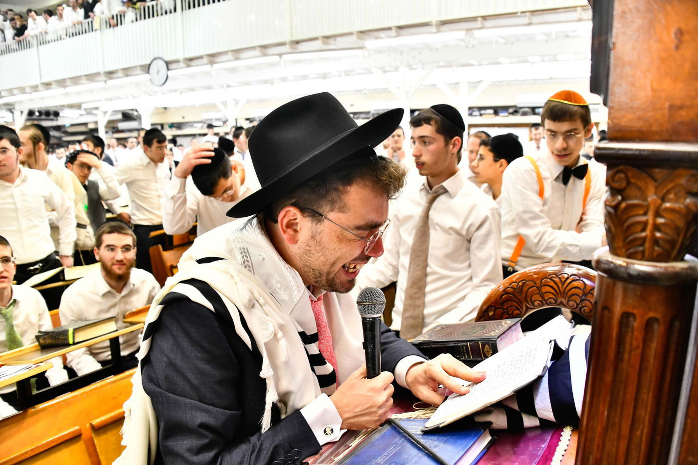 ליל פורים בישיבת פוניבז'