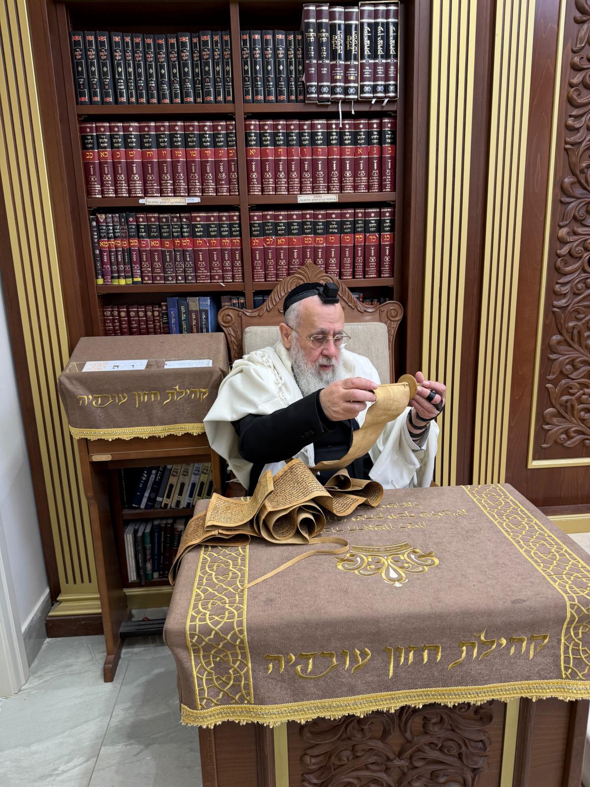 קריאת המגילה במעונו של הראש"ל