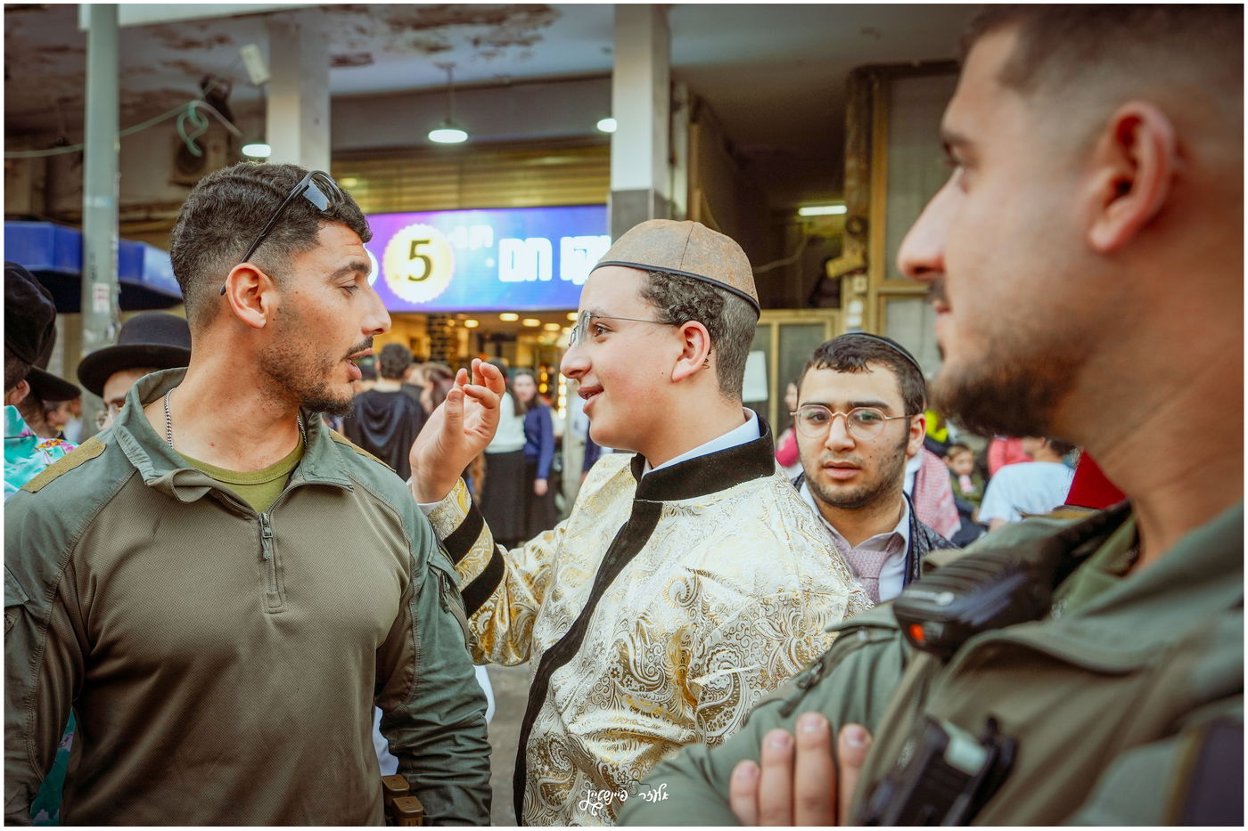 אווירת חג הפורים בבני ברק