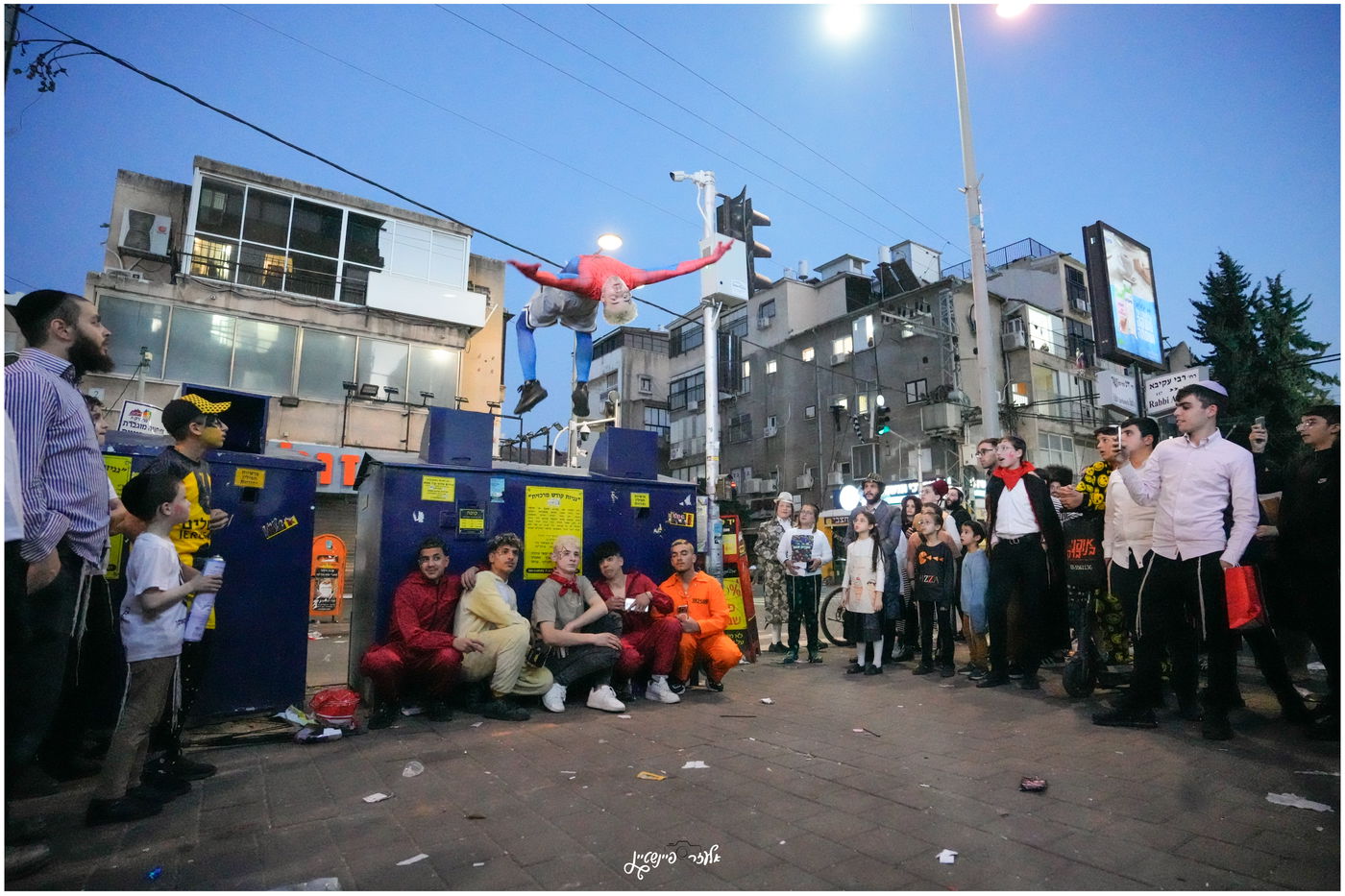 אווירת חג הפורים בבני ברק