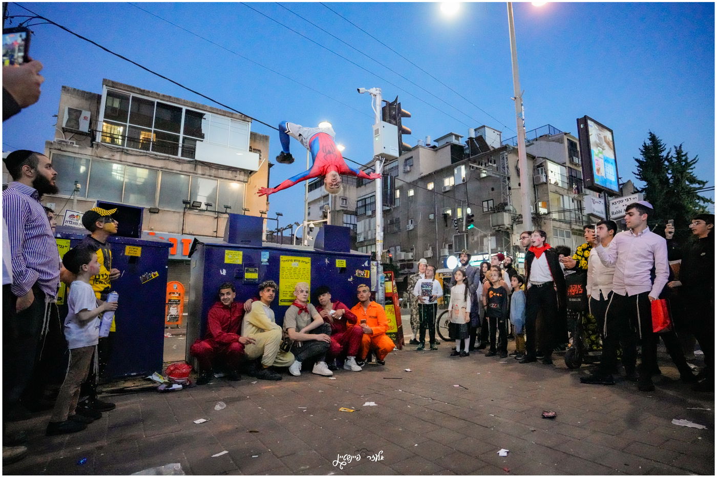 אווירת חג הפורים בבני ברק