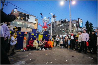 אווירת חג הפורים בבני ברק