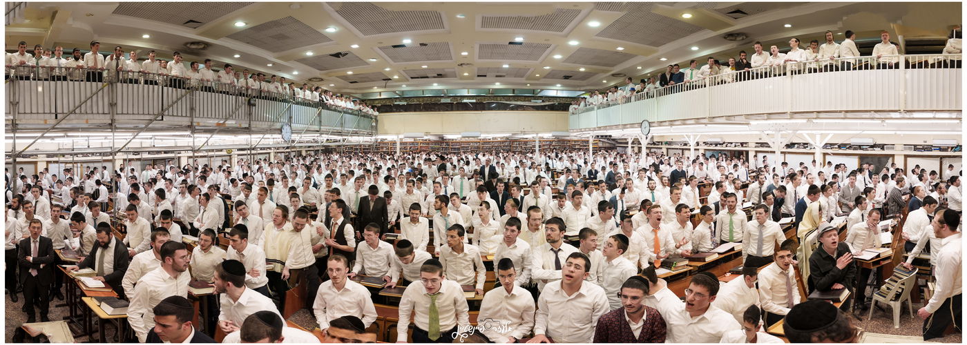 אווירת חג הפורים בבני ברק