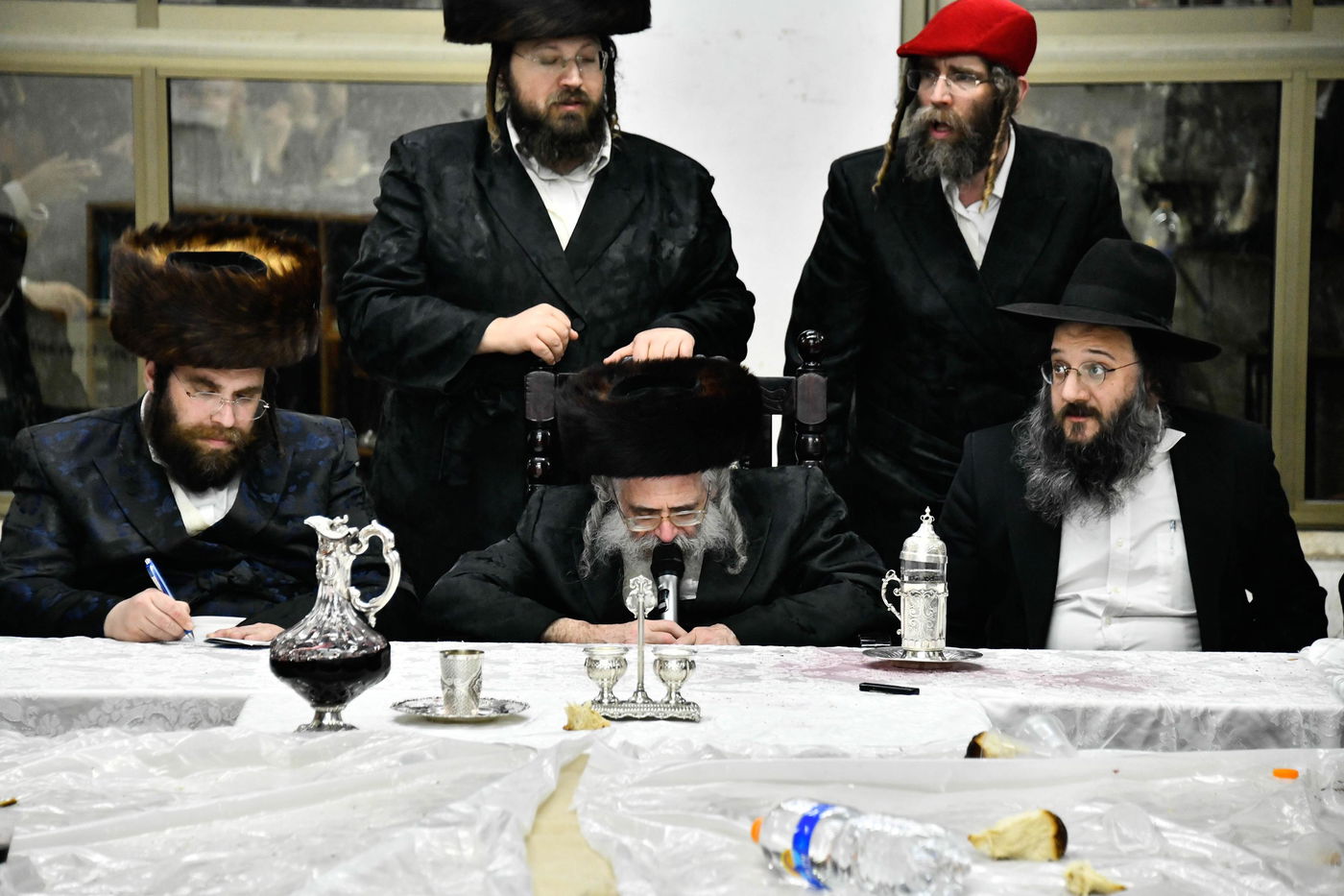 פורים בחצה"ק חוג חתם סופר