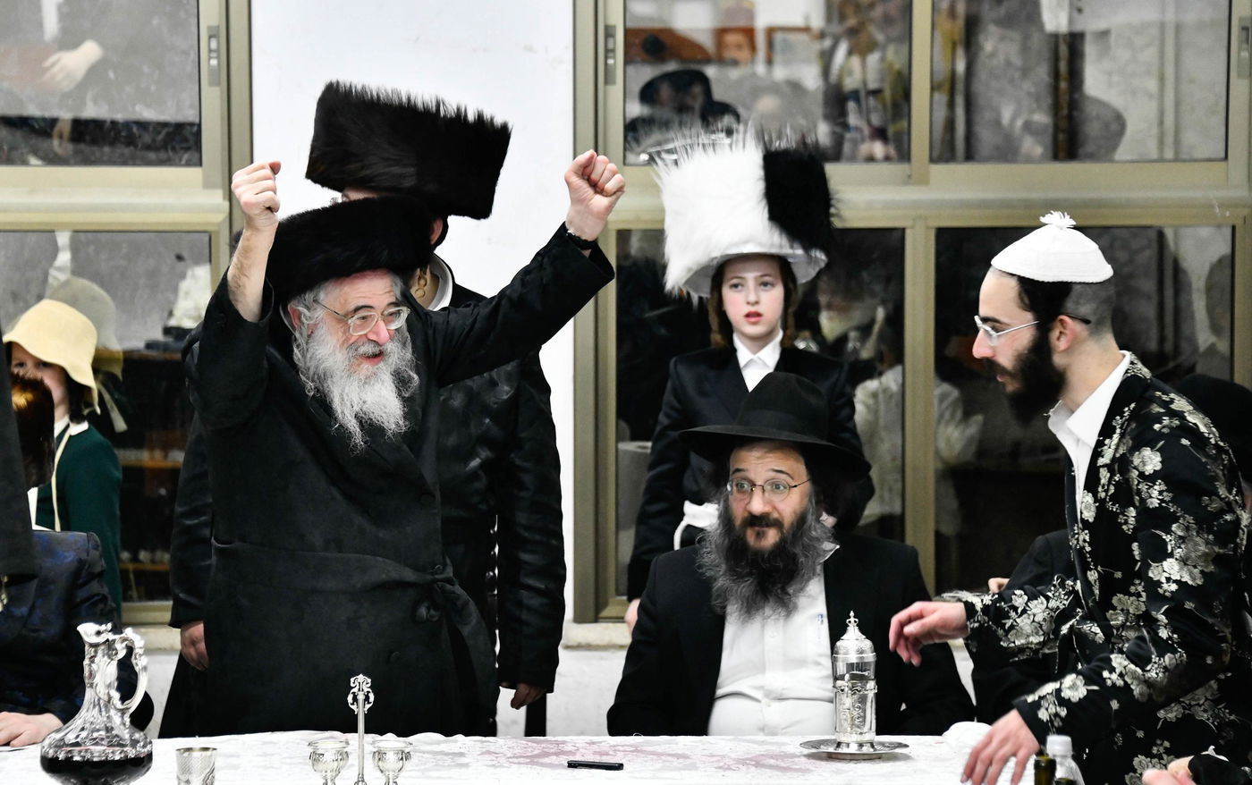 פורים בחצה"ק חוג חתם סופר