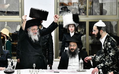 פורים בחצה"ק חוג חתם סופר