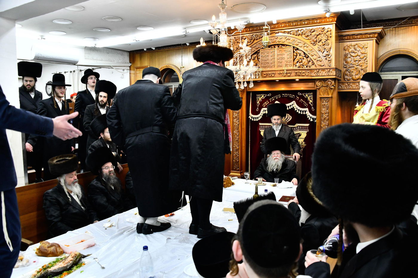 פורים בחצה"ק קוזמיר