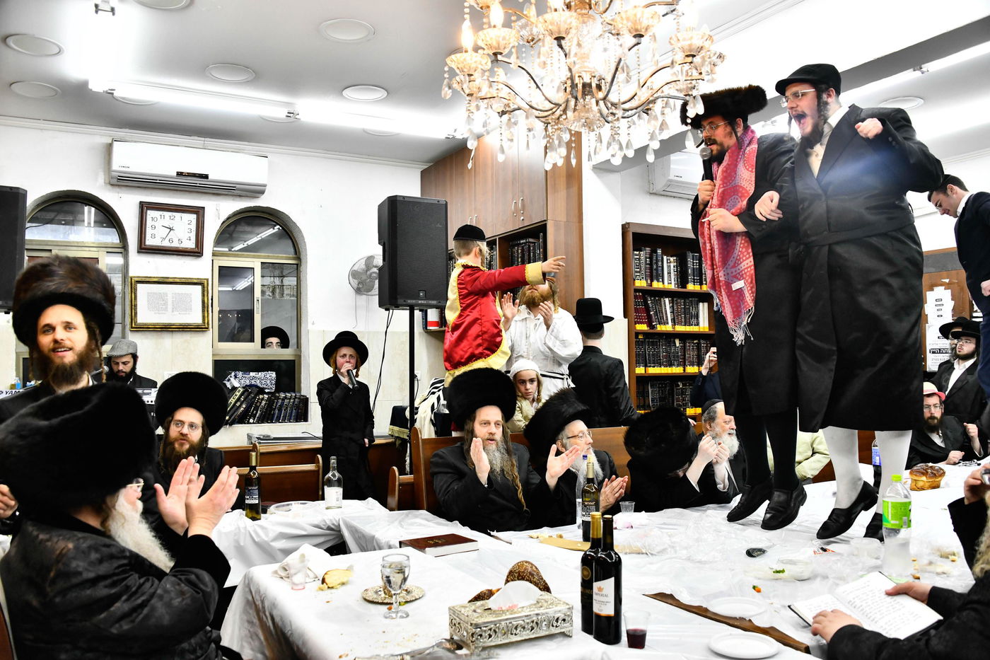 פורים בחצה"ק קוזמיר