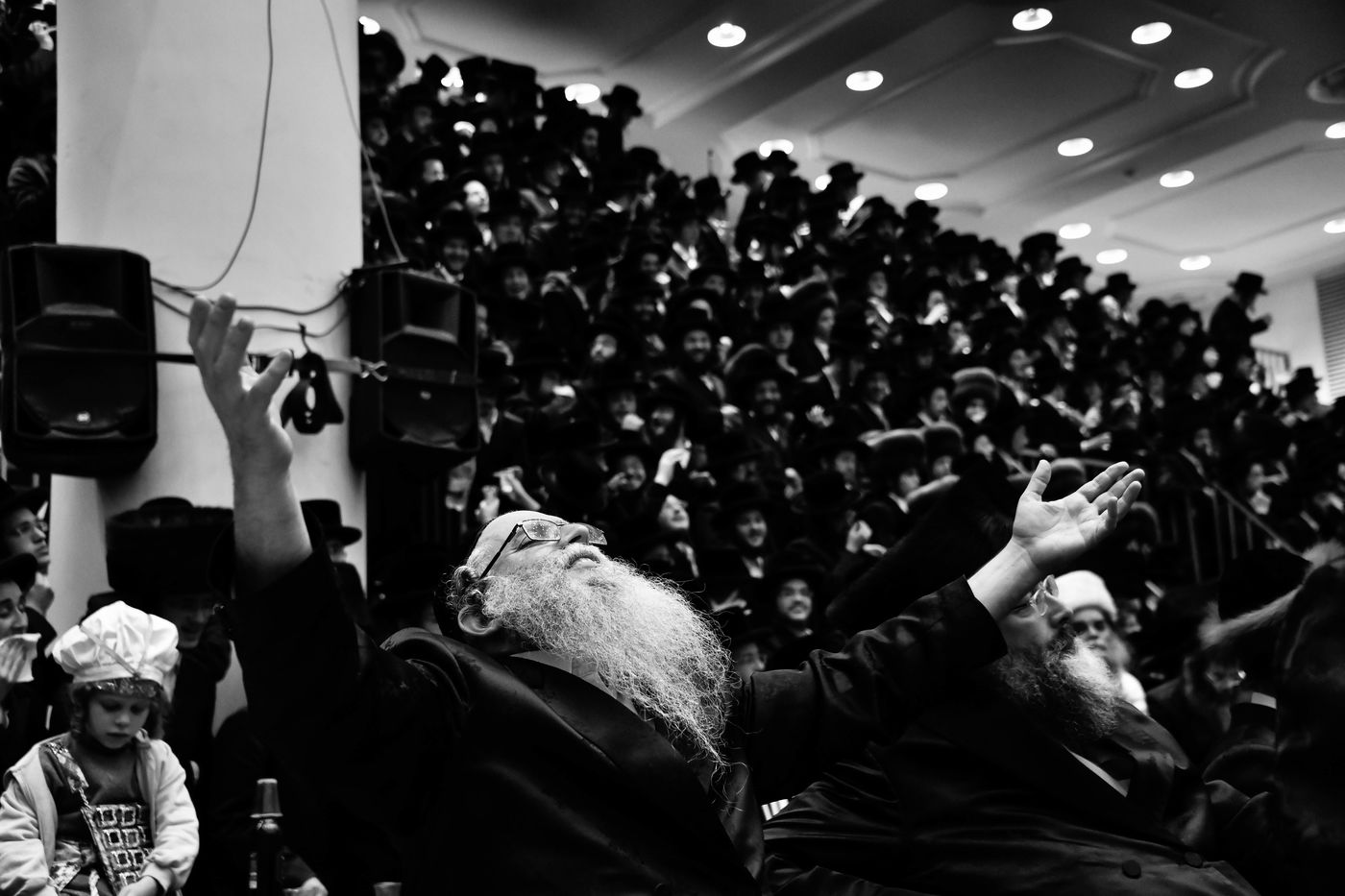 פורים בחצה"ק ויז'ניץ