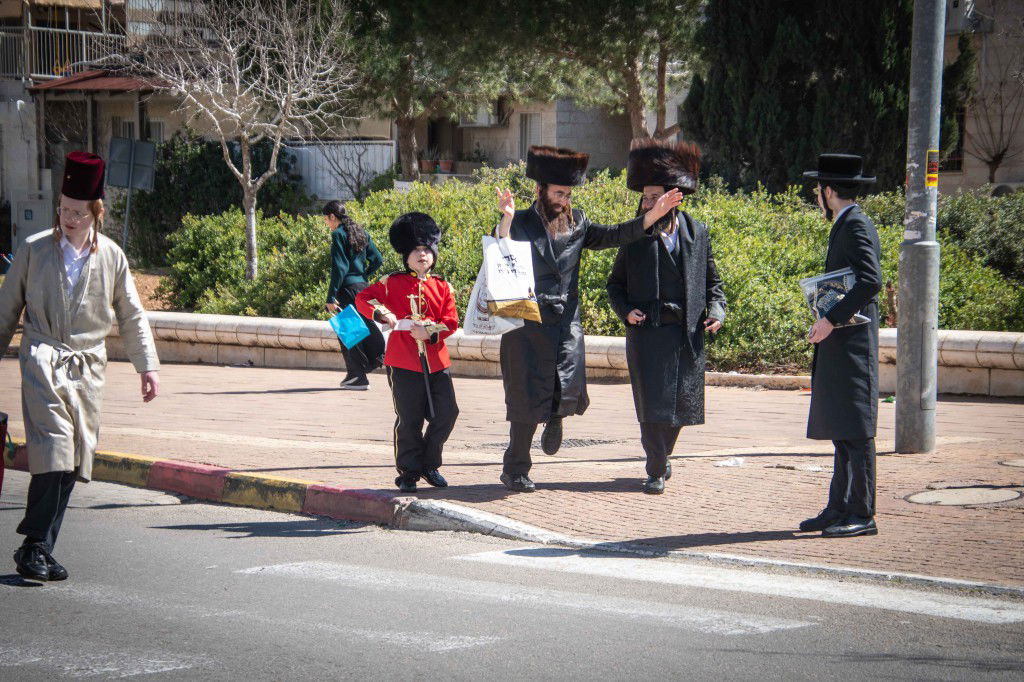 אווירת חג הפורים בביתר עילית