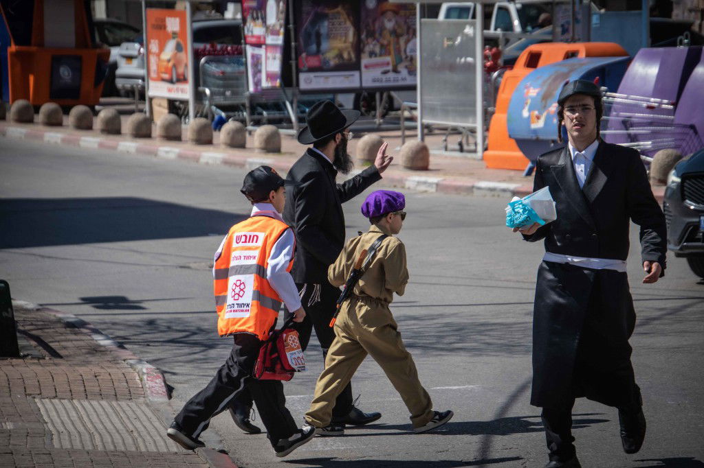 אווירת חג הפורים בביתר עילית