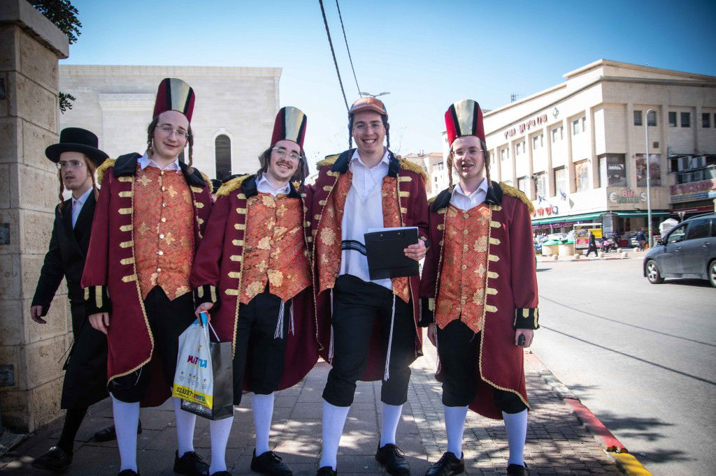 אווירת חג הפורים בביתר עילית