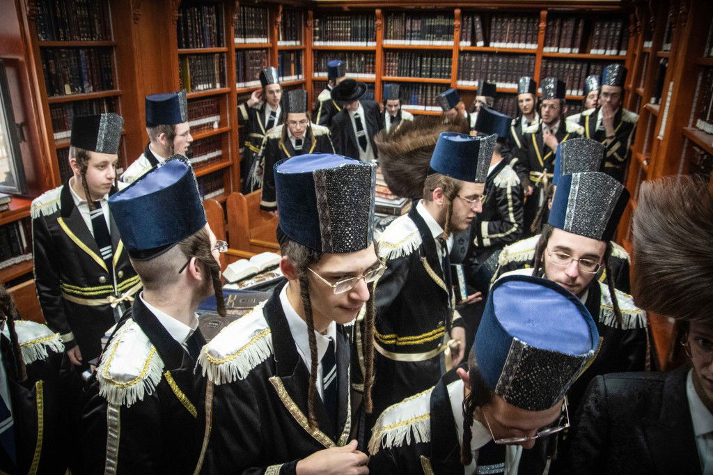 אווירת חג הפורים בביתר עילית