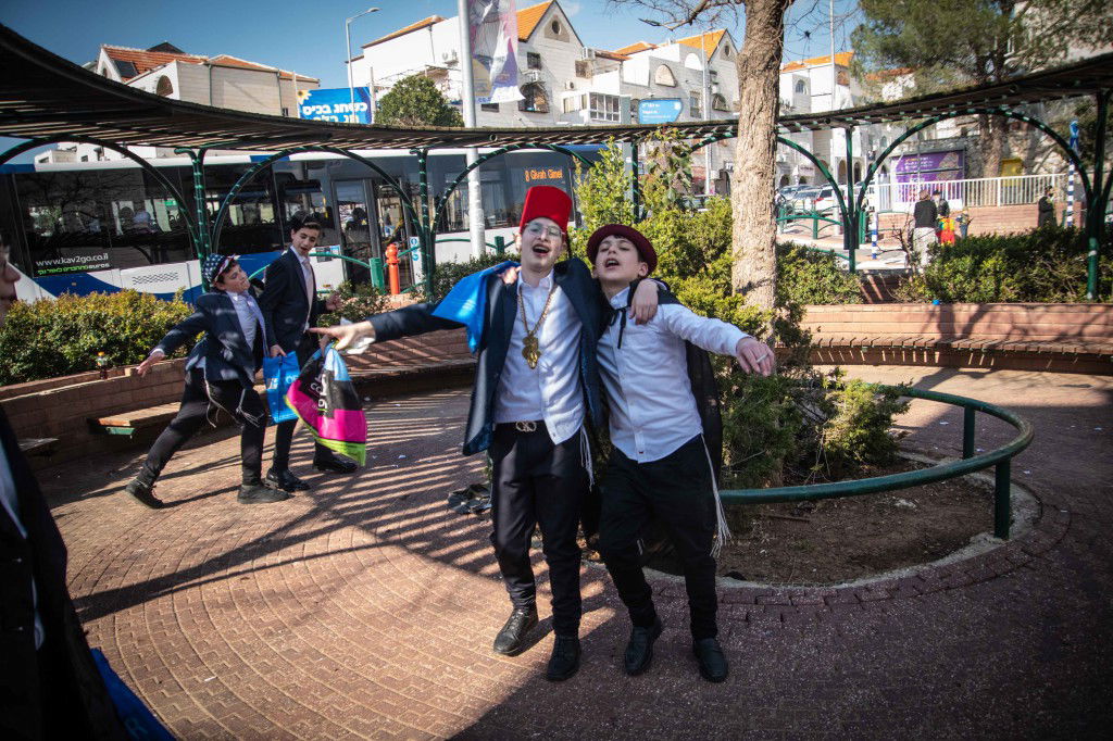 אווירת חג הפורים בביתר עילית