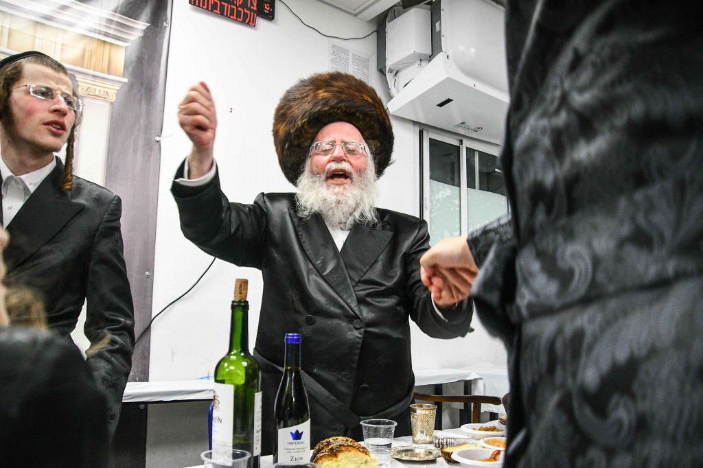 הגאון רבי חיים וייס במשתה היין