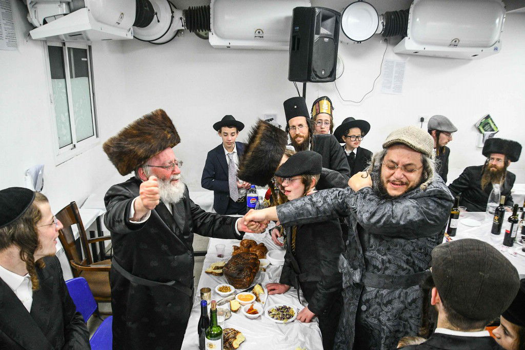 הגאון רבי חיים וייס במשתה היין