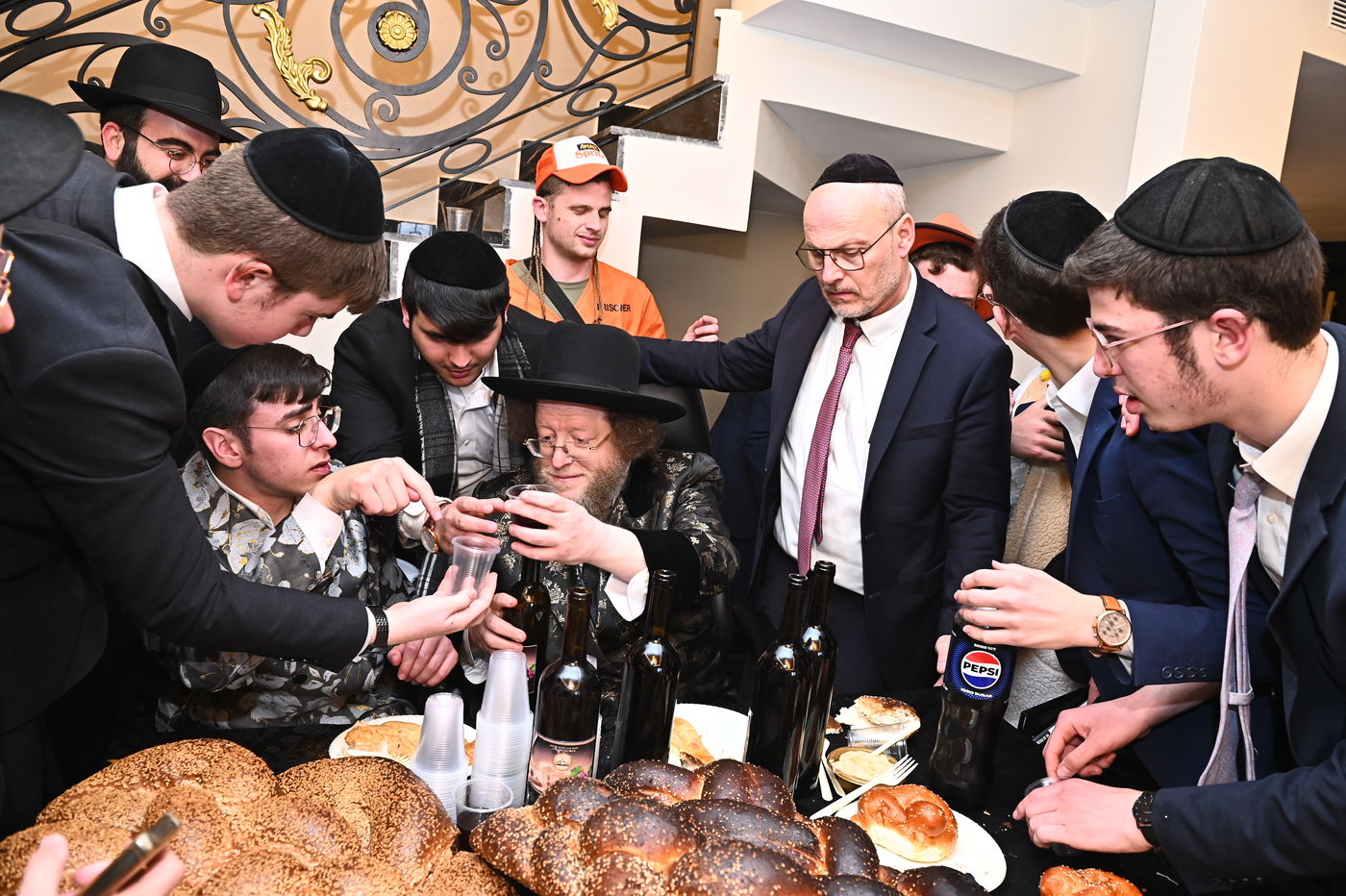 הגאון רבי שלום בער סורוצקין בפורים