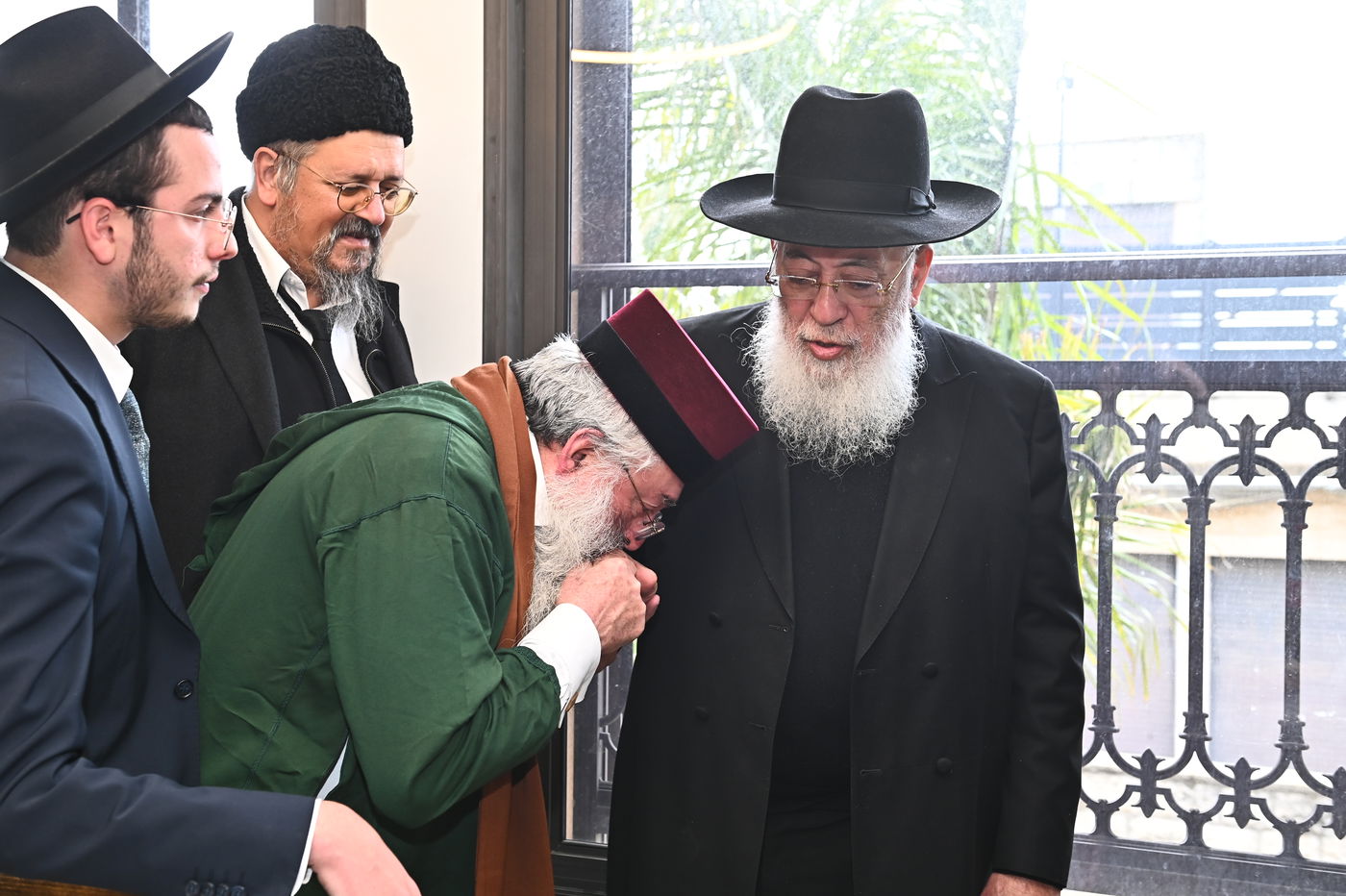 הראשל"צ הגרמ"ש עמאר בפורים