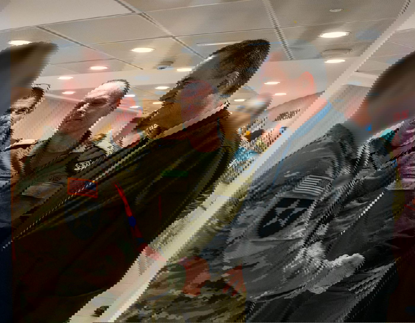 שר הביטחון ישראל כץ בביקור באגף המודיעין