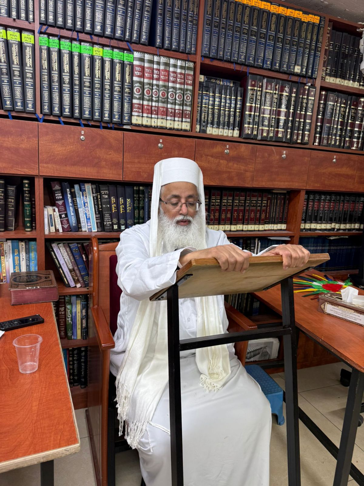 פורים אצל הגאון הרב יהורם יפת