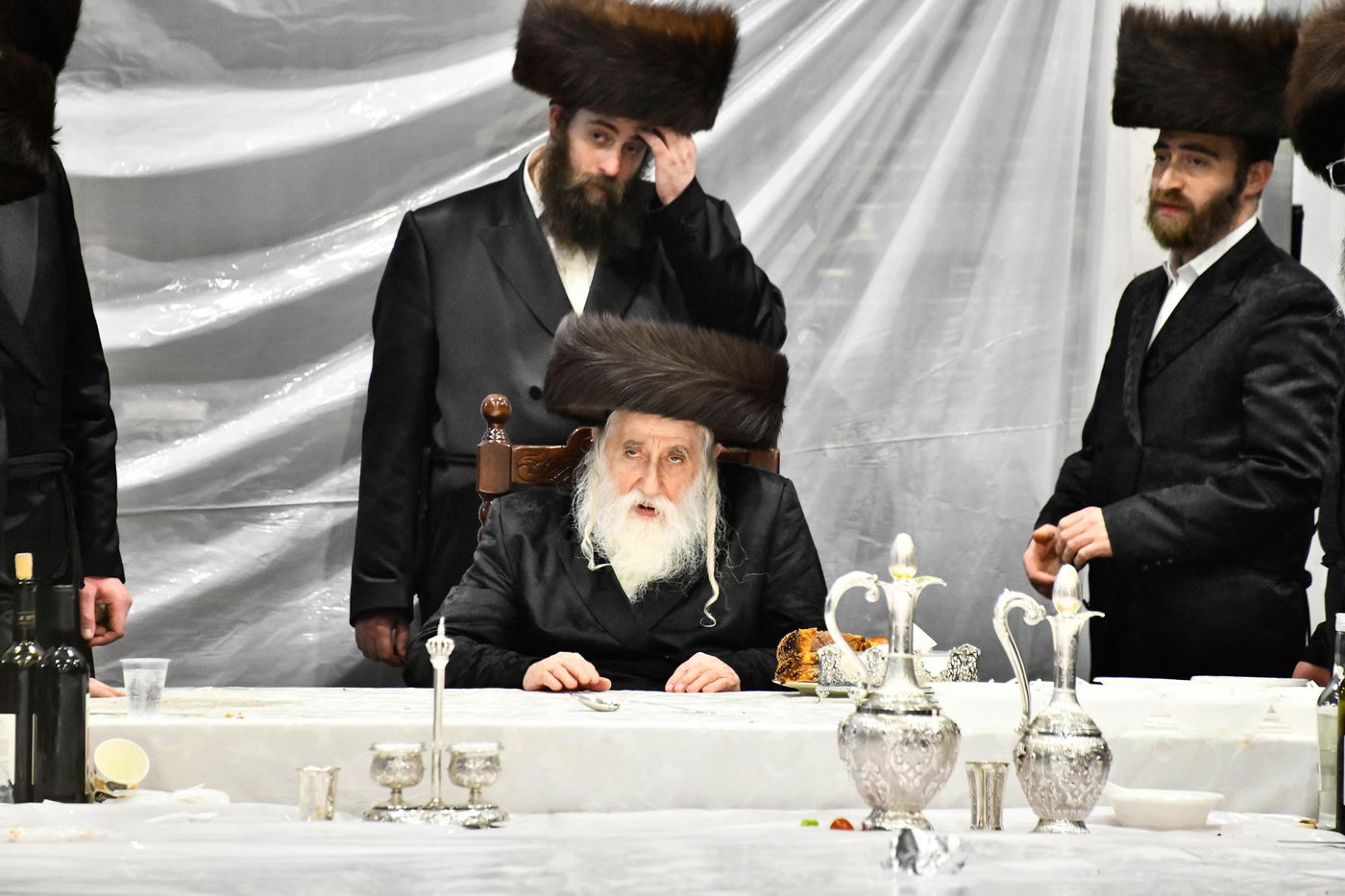 פורים בחצה"ק מכנובקא בעלזא