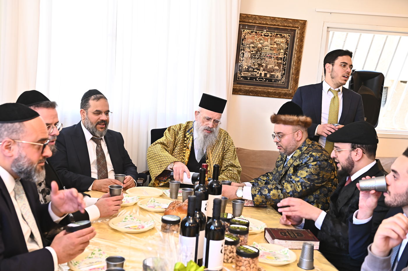 הגר"נ זכריהו בפורים