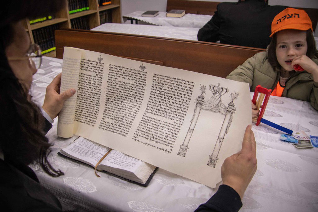 אווירת חג הפורים בעמנואל