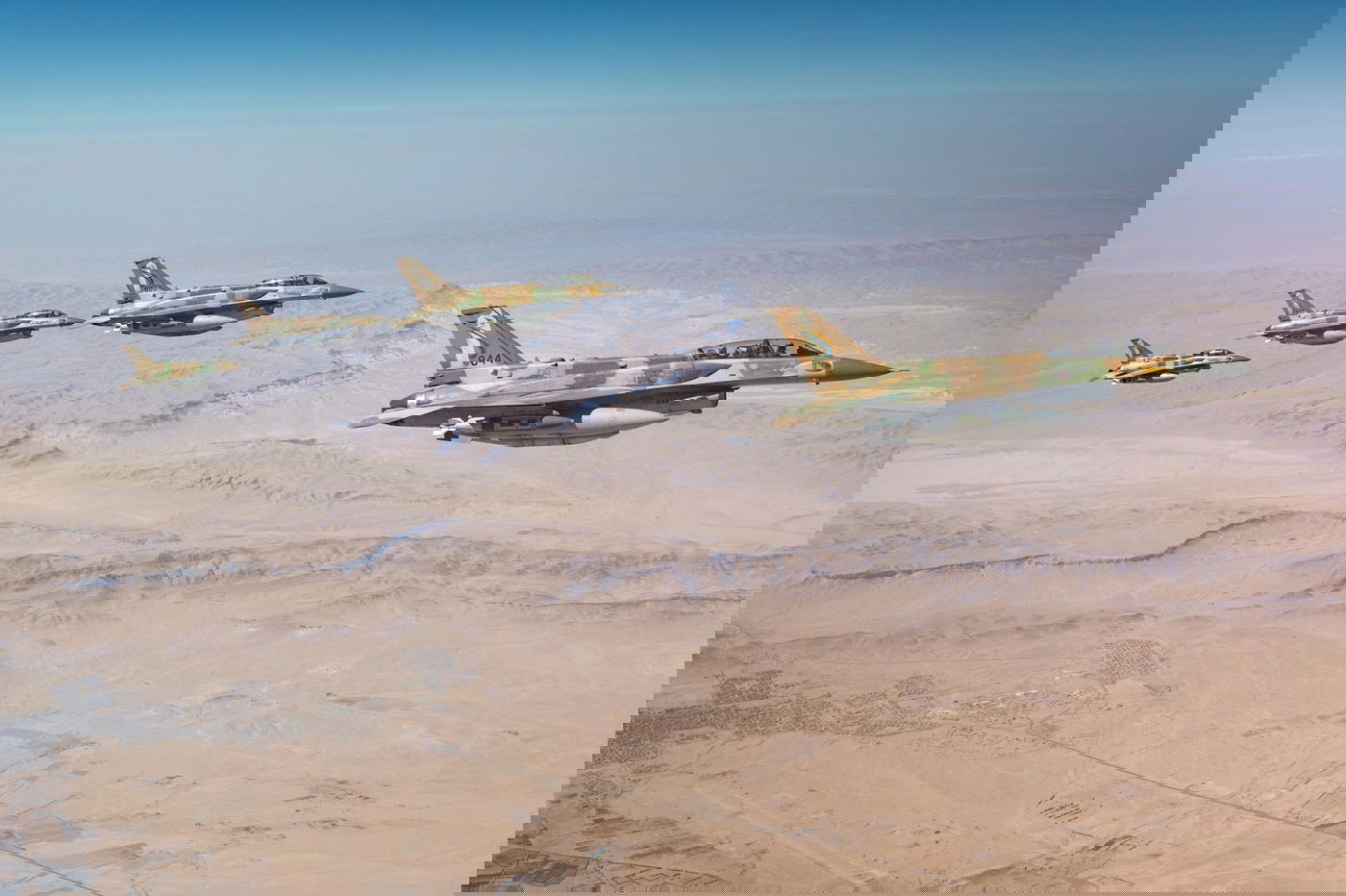 תיעוד ראשון מהאוויר: מטוסי קרב של חיל האוויר בדרכם לתקיפה באיראן