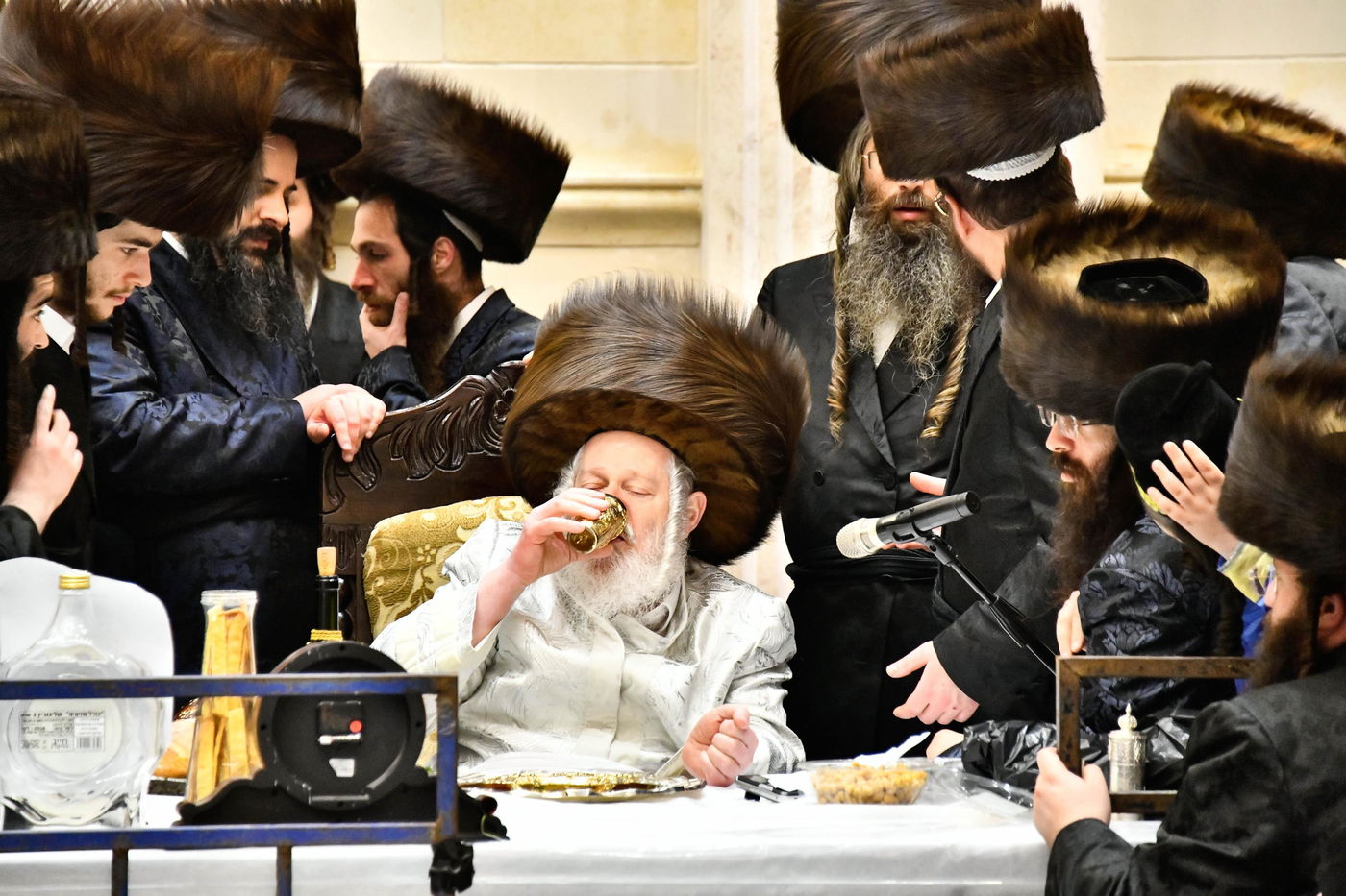 פורים בחצה"ק פרמישלאן