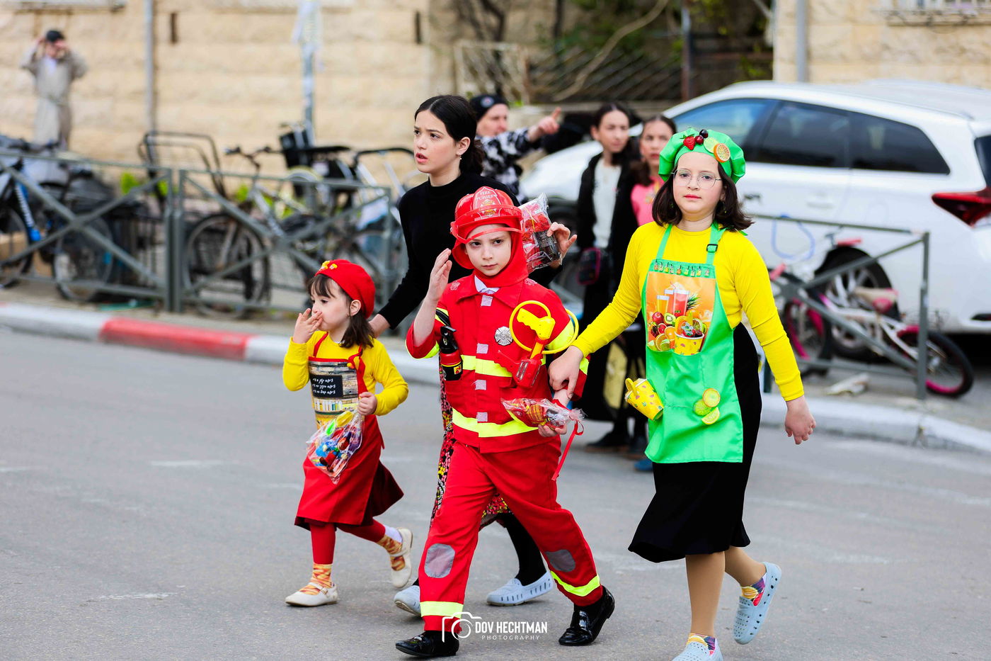 אווירת חג הפורים בירושלים