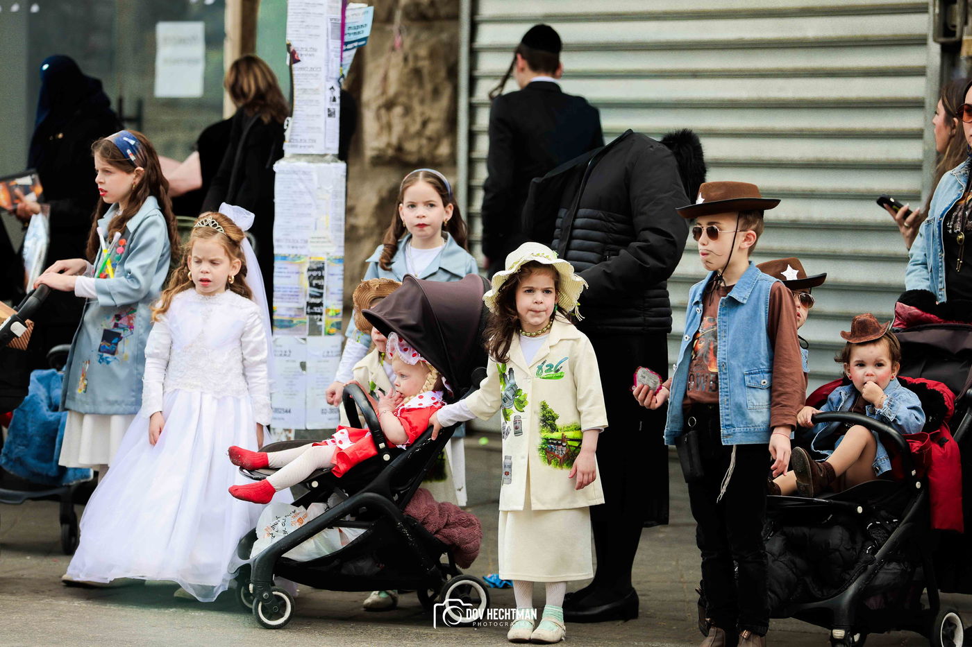 אווירת חג הפורים בירושלים