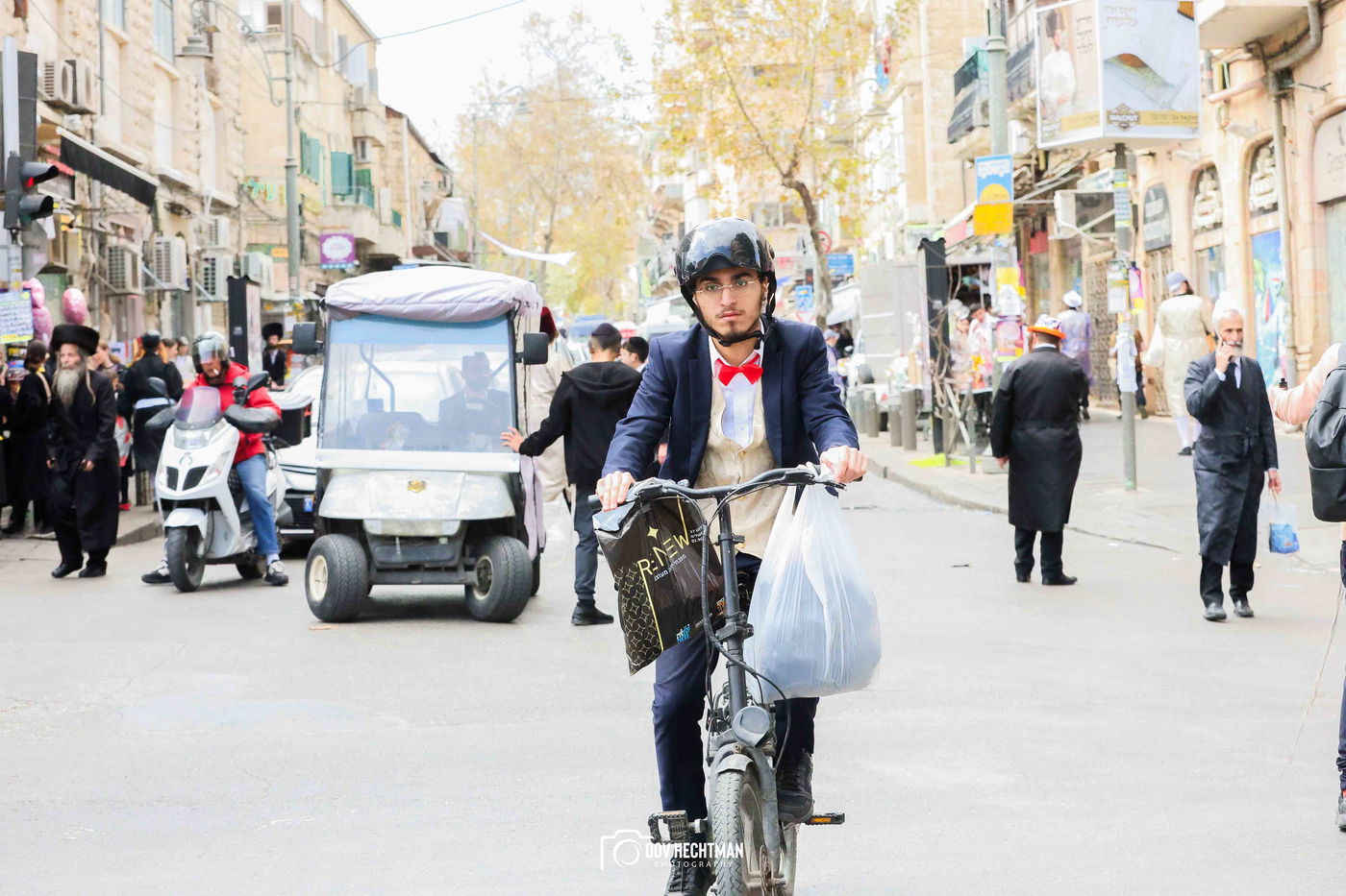 אווירת חג הפורים בירושלים