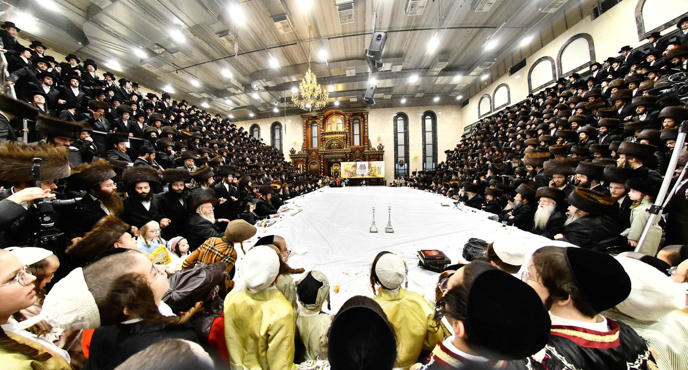 פורים בחצה"ק דארג