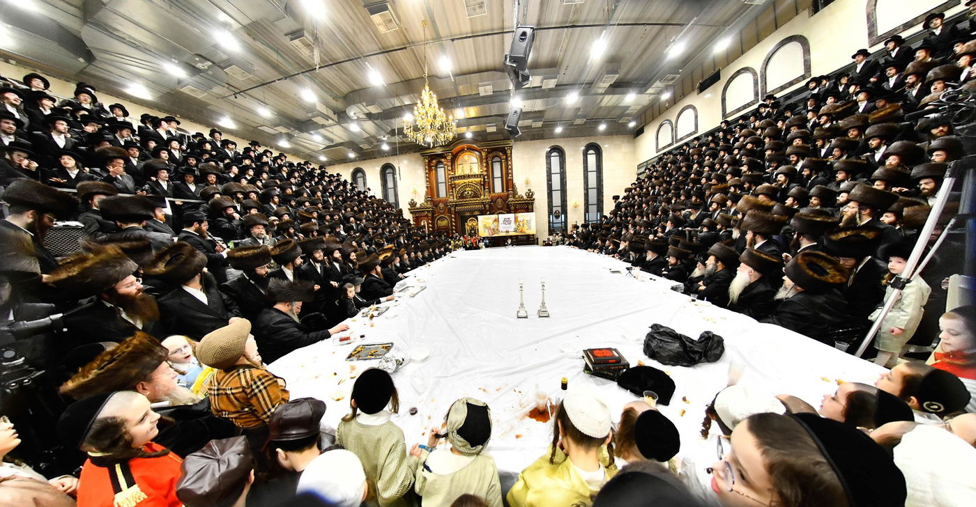 פורים בחצה"ק דארג