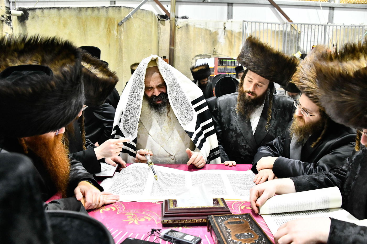 פורים בחצה"ק זוטשקא