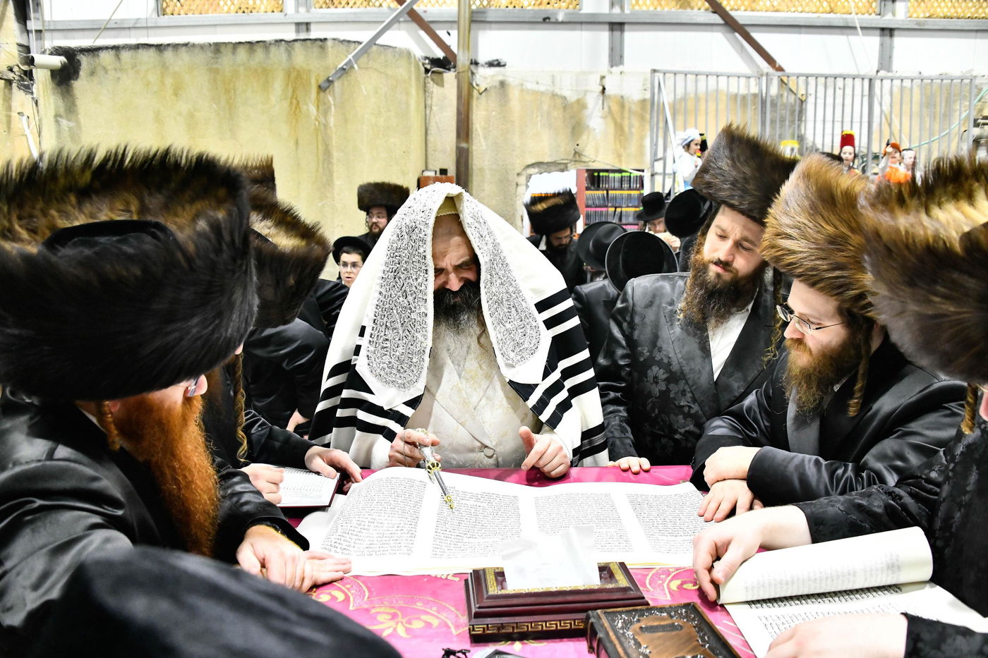 פורים בחצה"ק זוטשקא