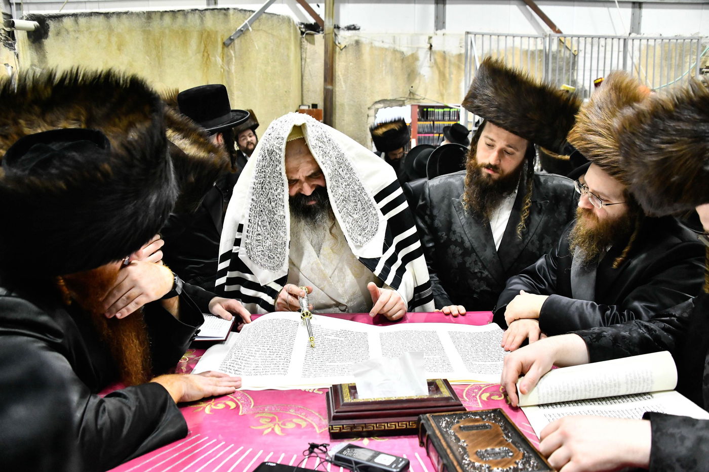 פורים בחצה"ק זוטשקא