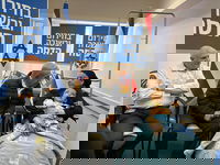 נתניהו עם פנינה כהן ובנה דוד