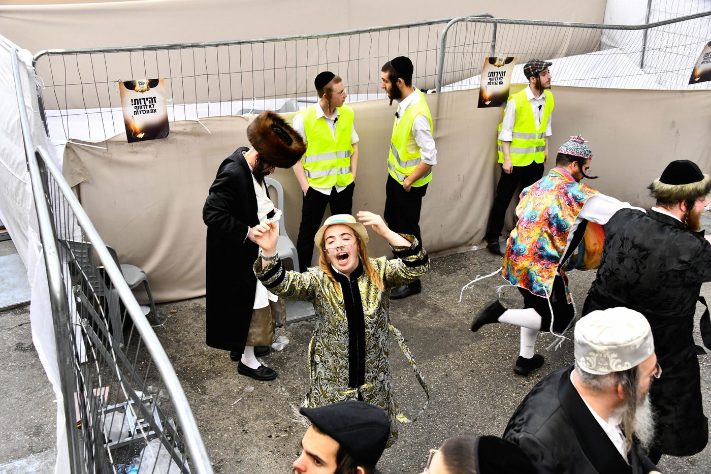 פורים בצל הגה"צ רבי יעקב מאיר שכטר
