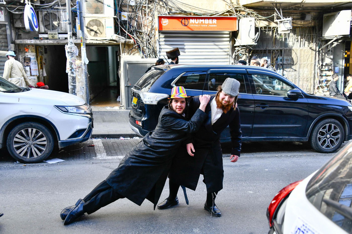 שושן פורים ברחובות ירושלים