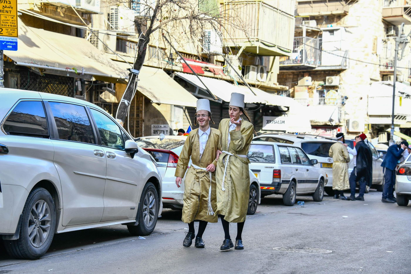 שושן פורים ברחובות ירושלים
