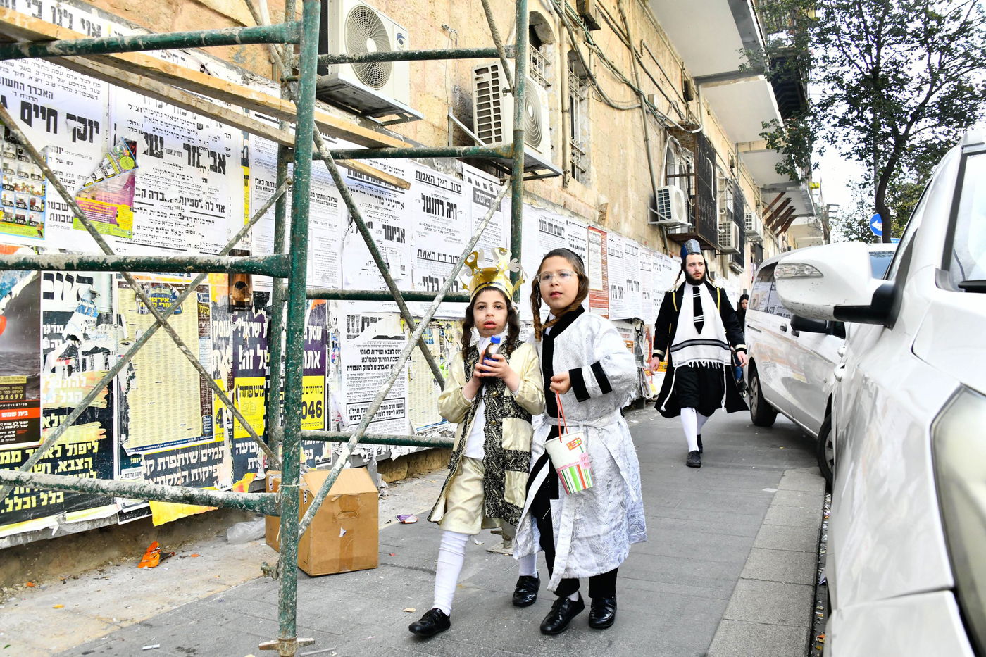 שושן פורים ברחובות ירושלים