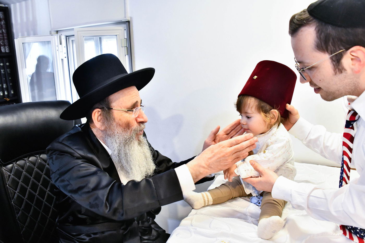 פורים אצל הגה"צ רבי בנימין פינקל