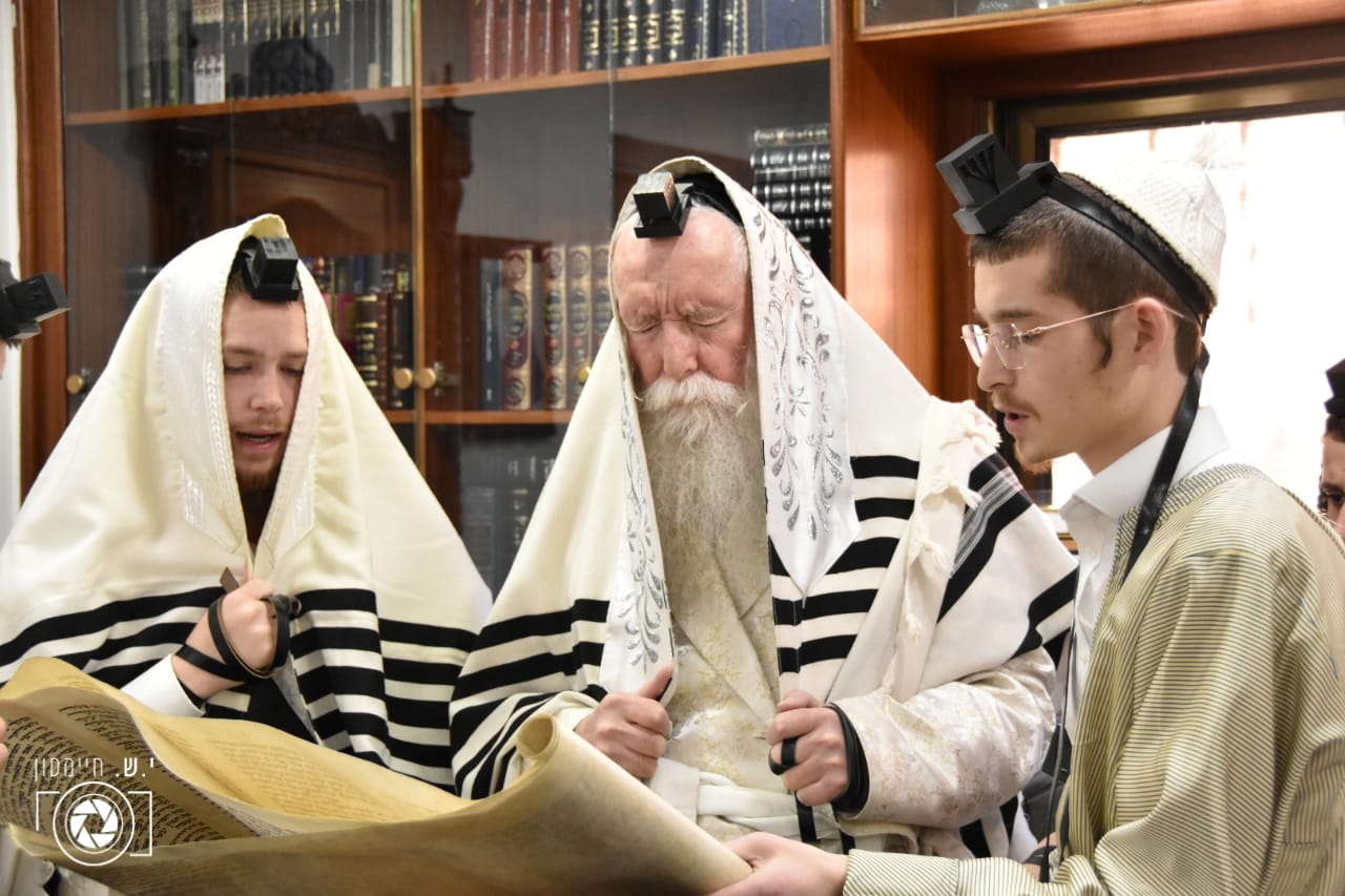 פורים אצל הגרי"ד גרוסמן